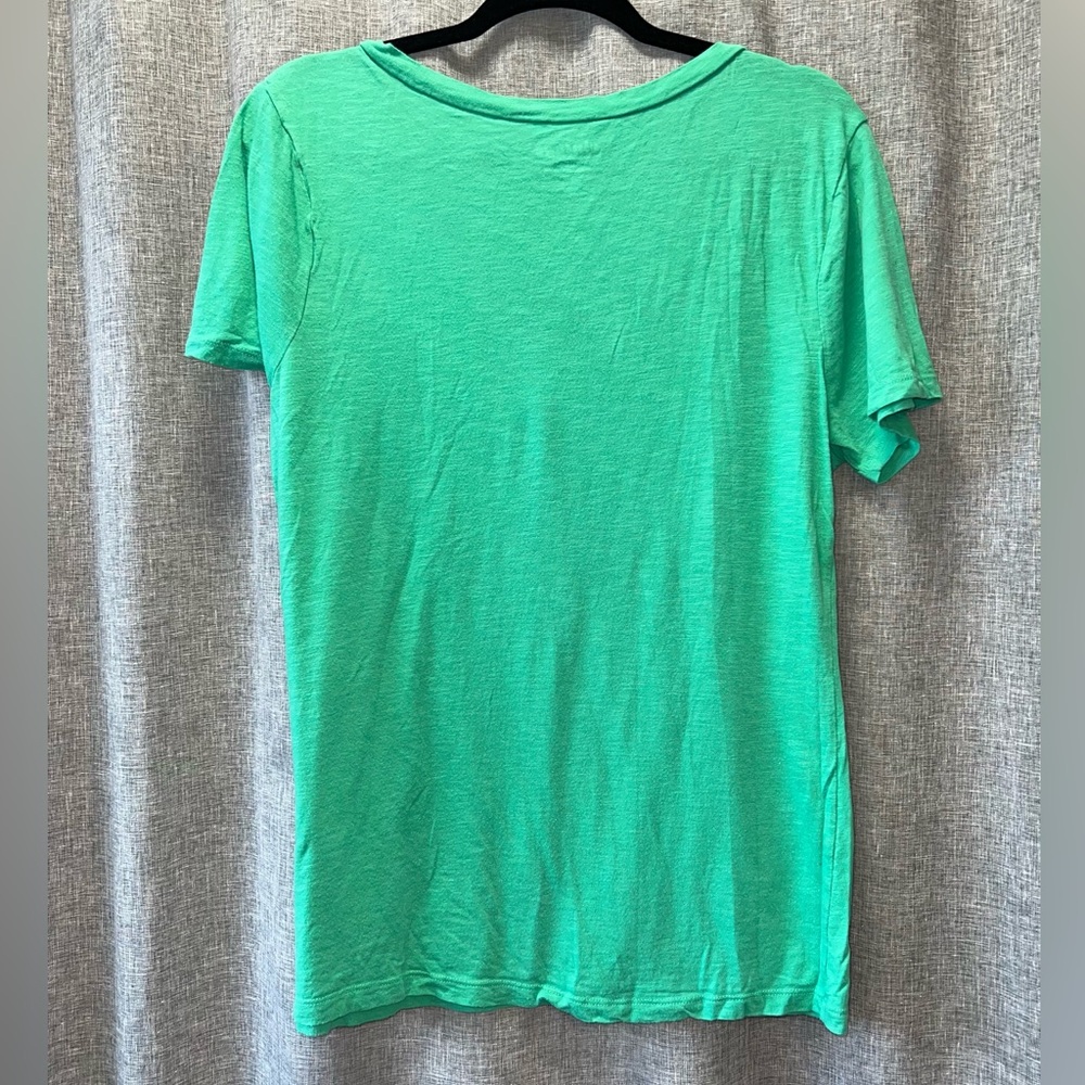 Women's Old Navy vintage tee Large - Picture 3 of 3